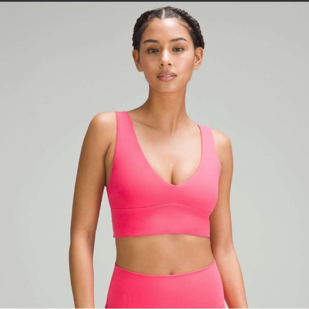 Lululemon Align V-Neck Bra *Light Support, C/D Cup
Lip Gloss, 10